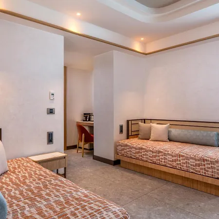 Trendy Perge & Hotel Aksu (Antalya)
