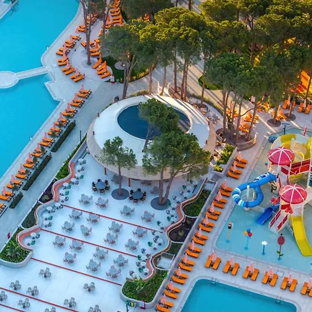 Trendy Perge & Hotel 5*