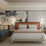 Trendy Perge & Hotel 5*